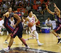 意大利男篮爆冷希腊男篮，杜兰特惊艳世界