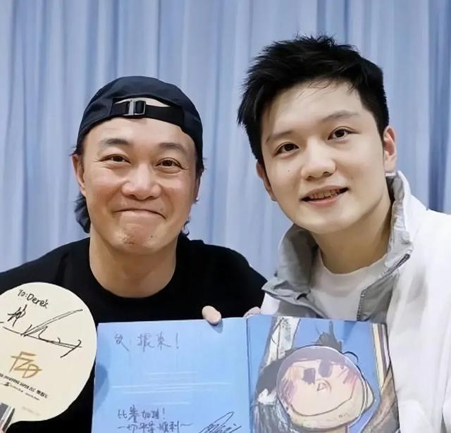 全球热议！羽毛球场外八卦引关注