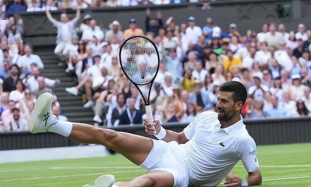 温网力克拉沃尔杯，德约科维奇关键制胜