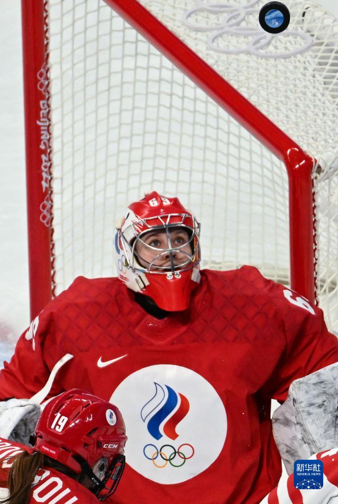 加拿大队加倍努力，夺取荣誉