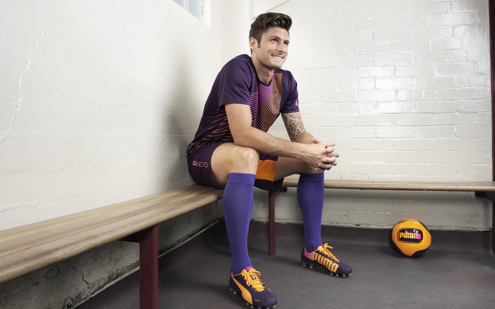 布鲁诺闪耀赛场,摩纳哥对阵波兰中连续得分拉开差距