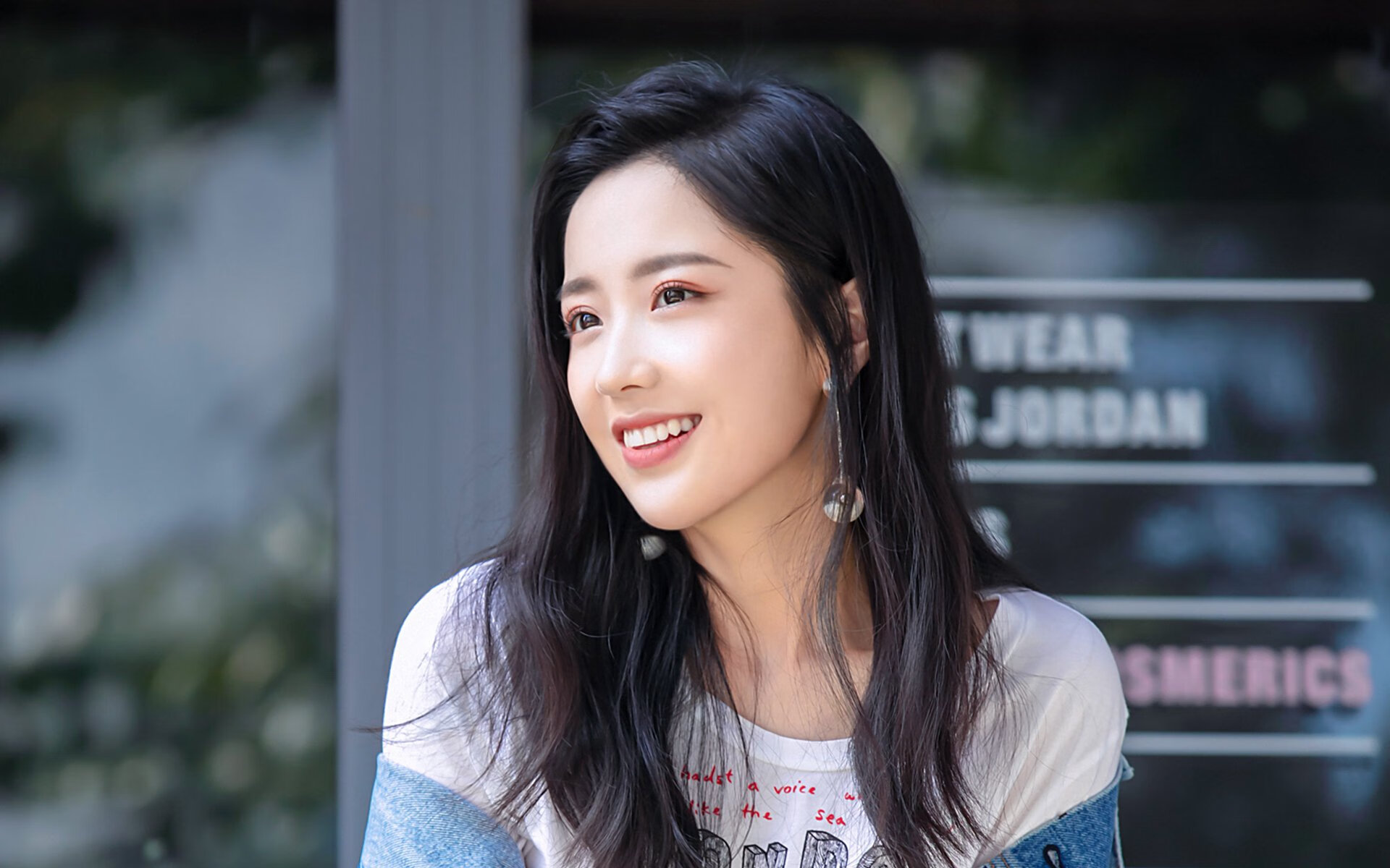 丝绸与鹰羽,世界杯逆转战中的上海心跳