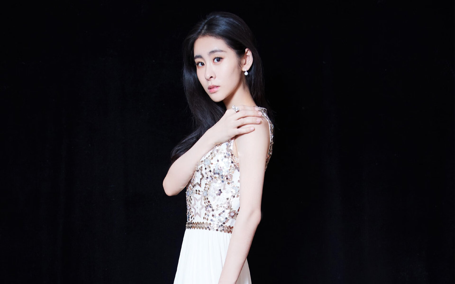 冰与火的试炼，贝恩的无声爆发如何撕裂掘金的天空